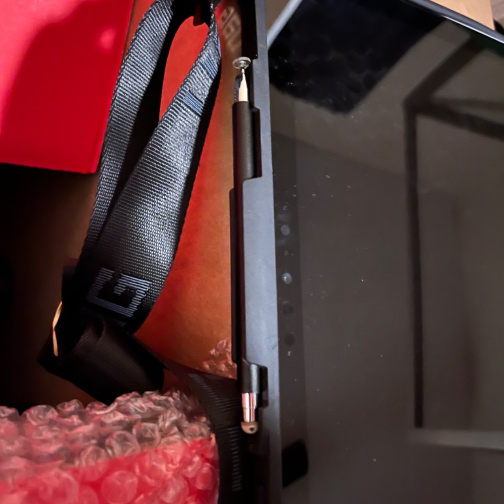 Microsoft Tablet - Picture 2 of 5